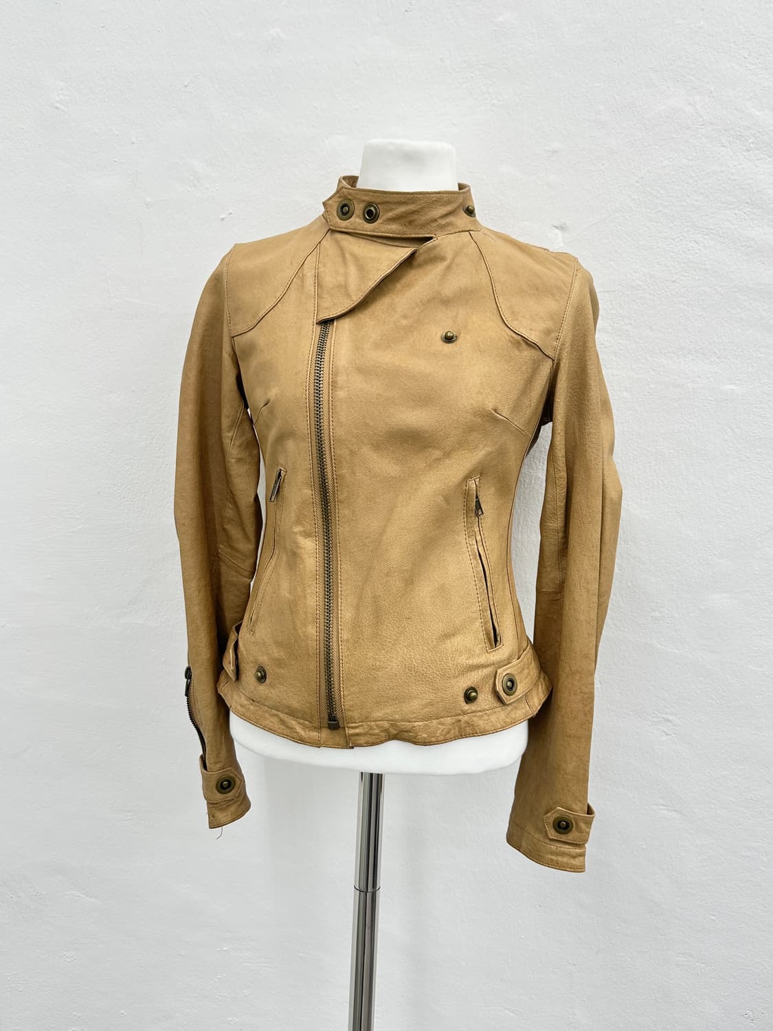 Spiral Girl asymmetric zipper pigskin le 상품이미지5