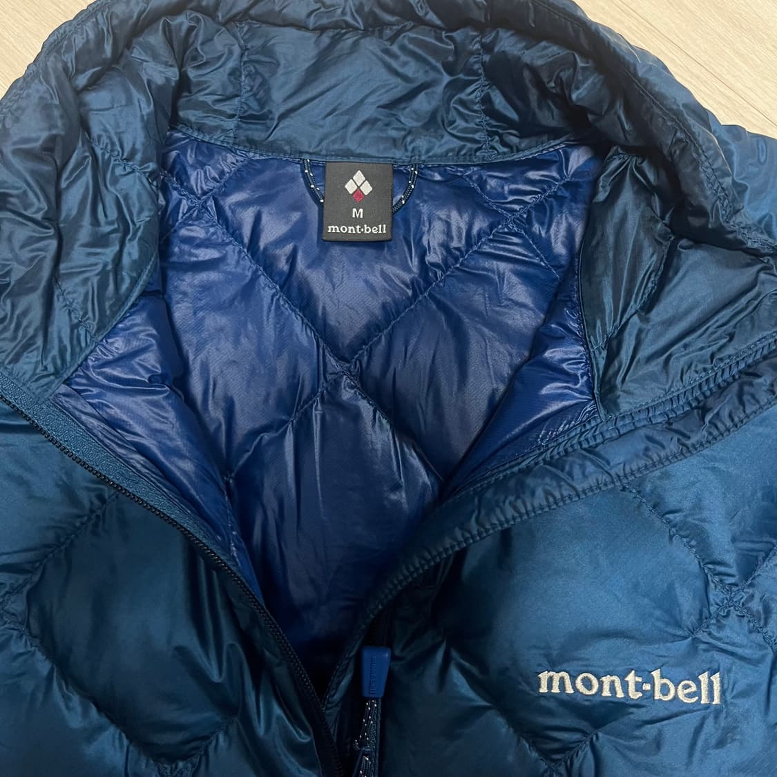 [상태A] 몽벨 여성용 경량패딩 수페리어 다운자켓 상품이미지3