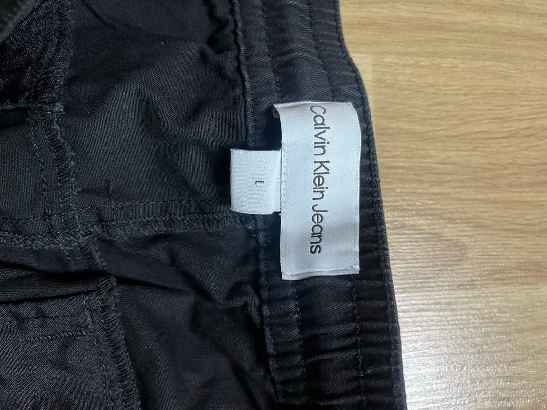캘빈클라인 블랙 카고 조거팬츠 상품이미지2