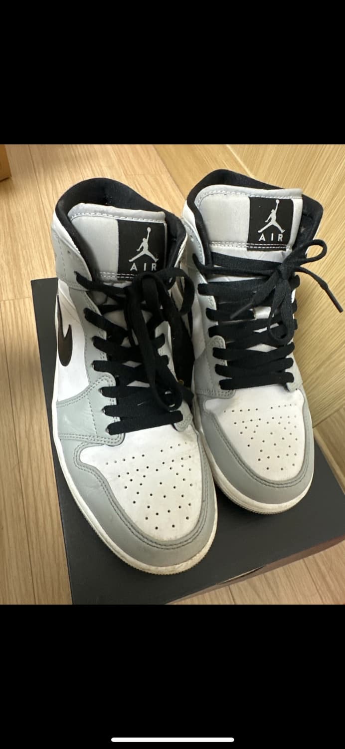나이키 조던1 미드 스모크 그레이 상품이미지2