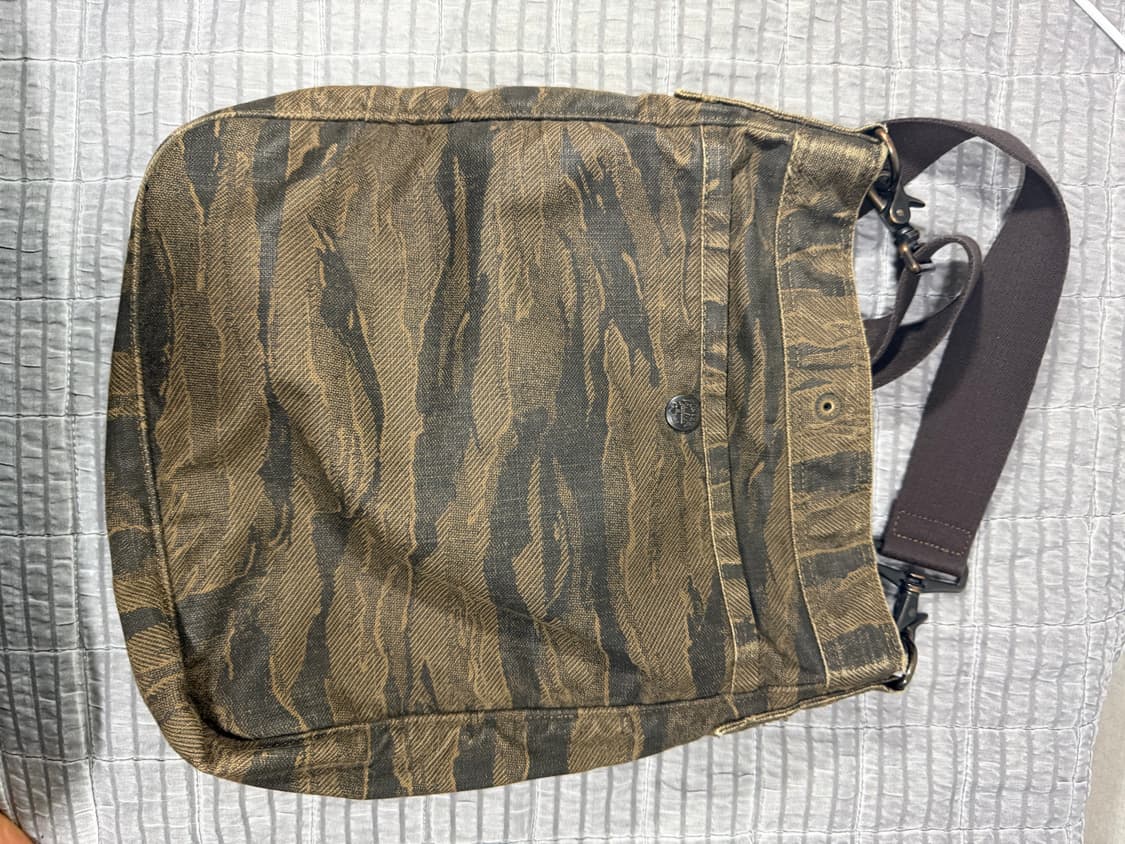 요시다포터 70주년기념 타이거 카모 숄더백  상품이미지2