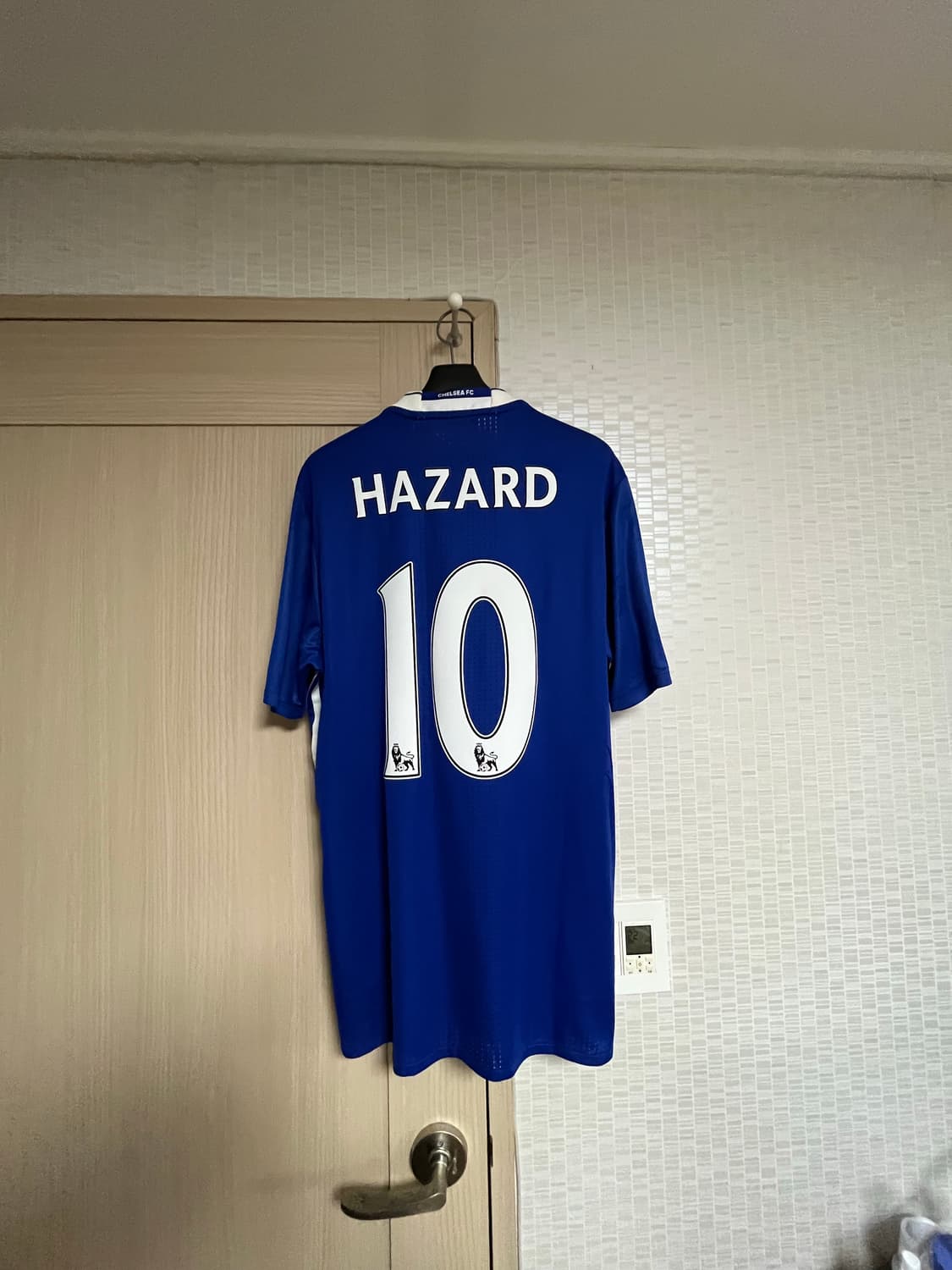 [L] 첼시 16-17 홈 유니폼 어센틱 아자르 마킹 상품이미지2