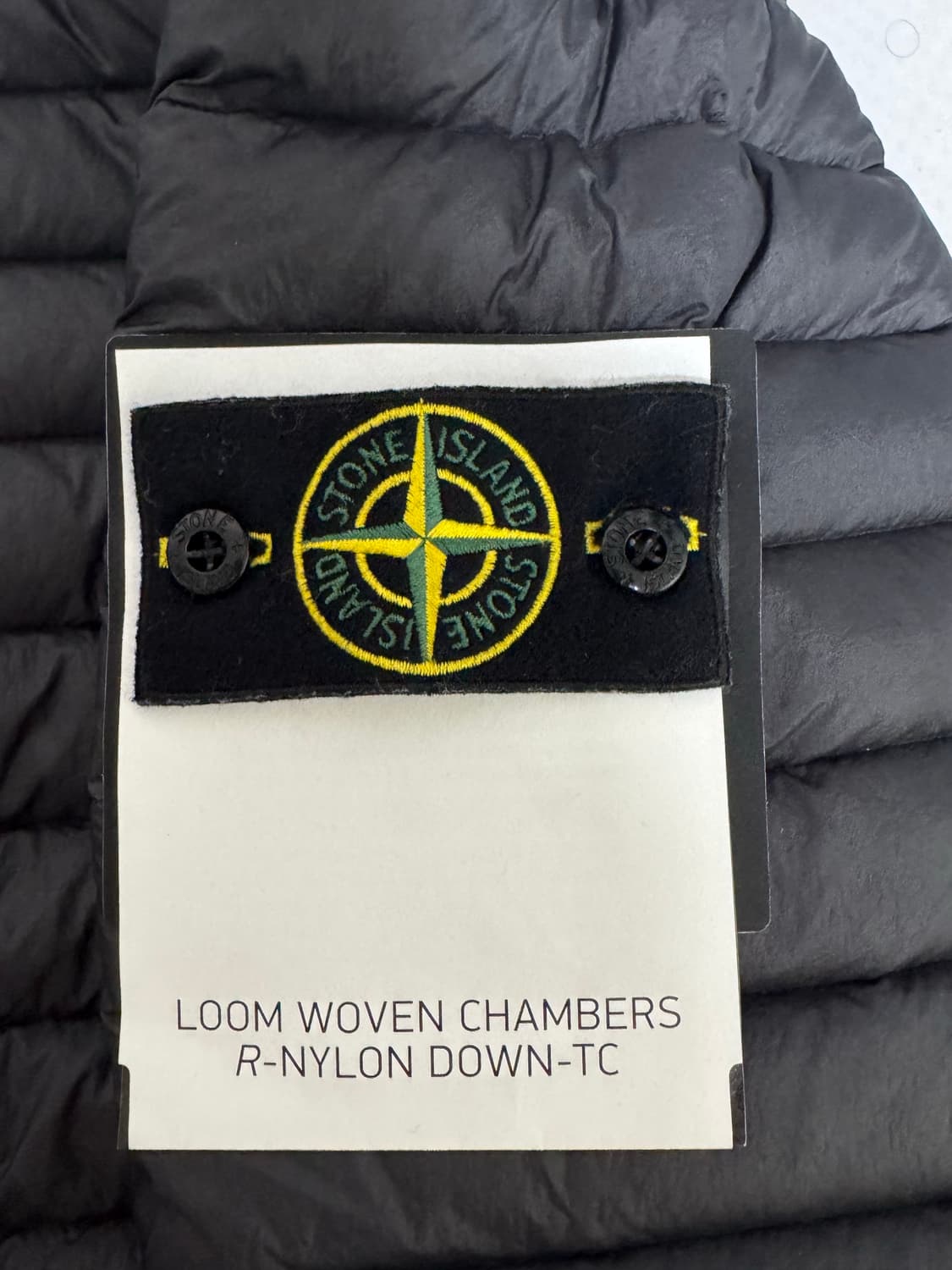 [XL]백화점판 22FW 스톤아일랜드 룸우븐 경량패딩 상품이미지2
