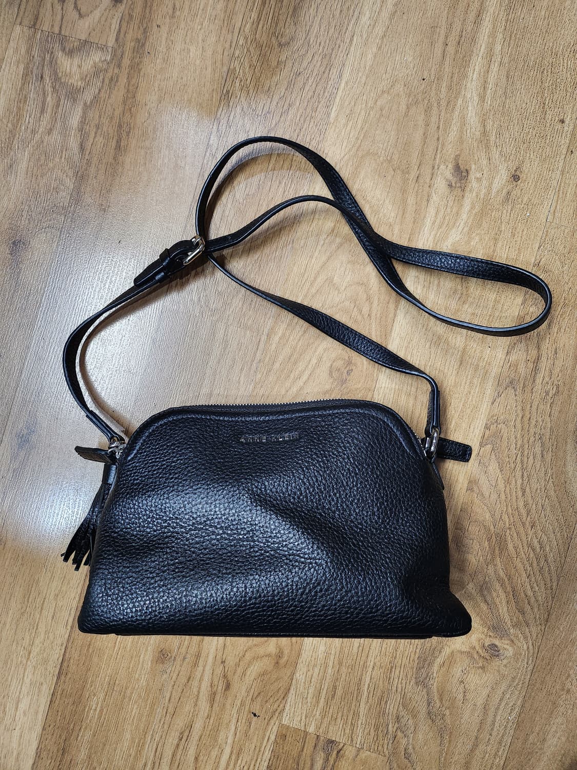 504) 앤클라인 가죽 크로스백 상품이미지1