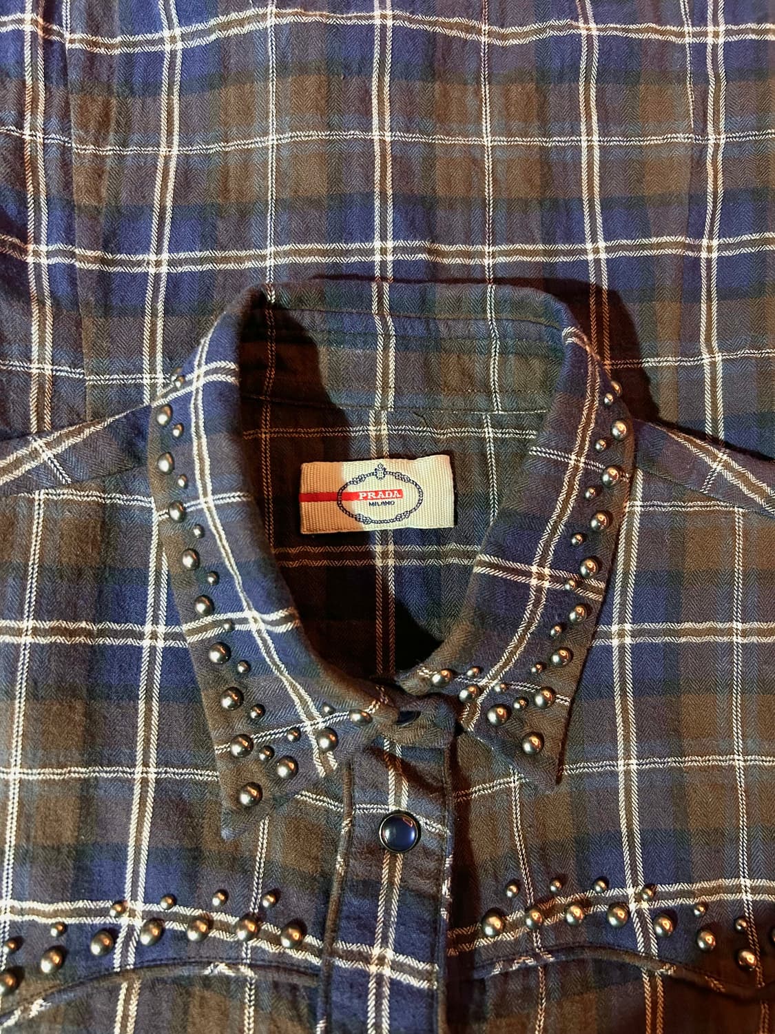 prada check shirt 프라다 스터드 디테일 체크 셔츠 상품이미지3