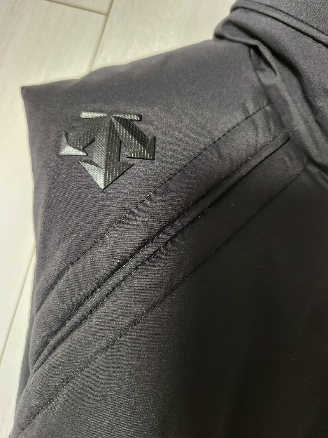 새상품급) 데상트 스키 다운 베스트 S9313SDV92 사이즈95 m

 상품이미지9