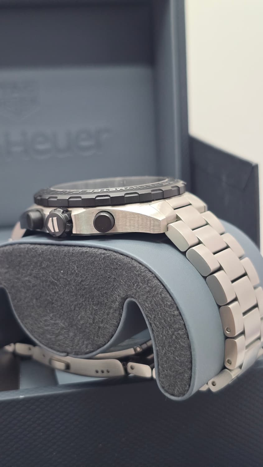 태그호이어 포뮬러1 크로노 블랙 24년 12월 쿼츠 시계 상품이미지5