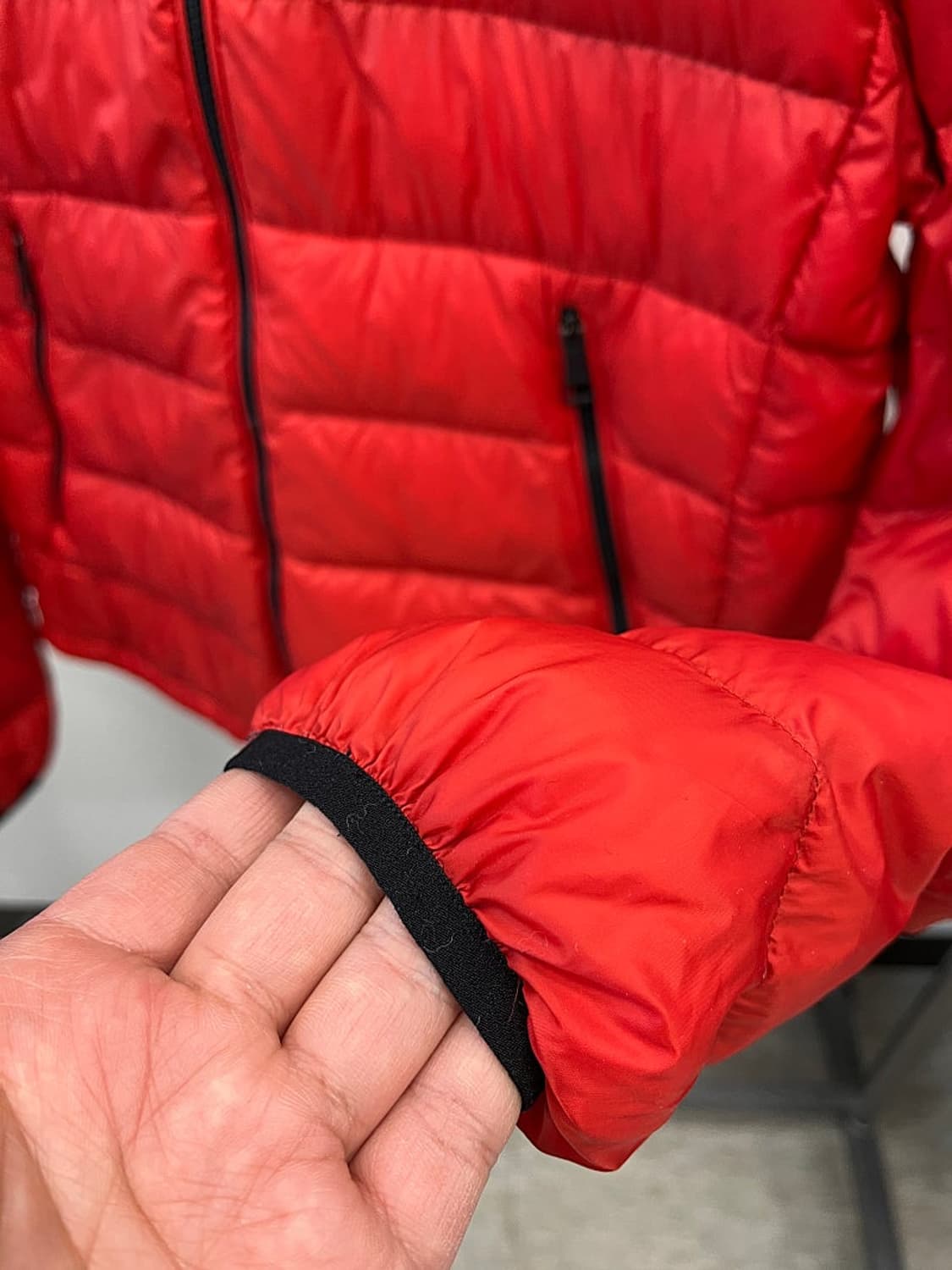 105) 버버리 후드 경량다운  상품이미지6