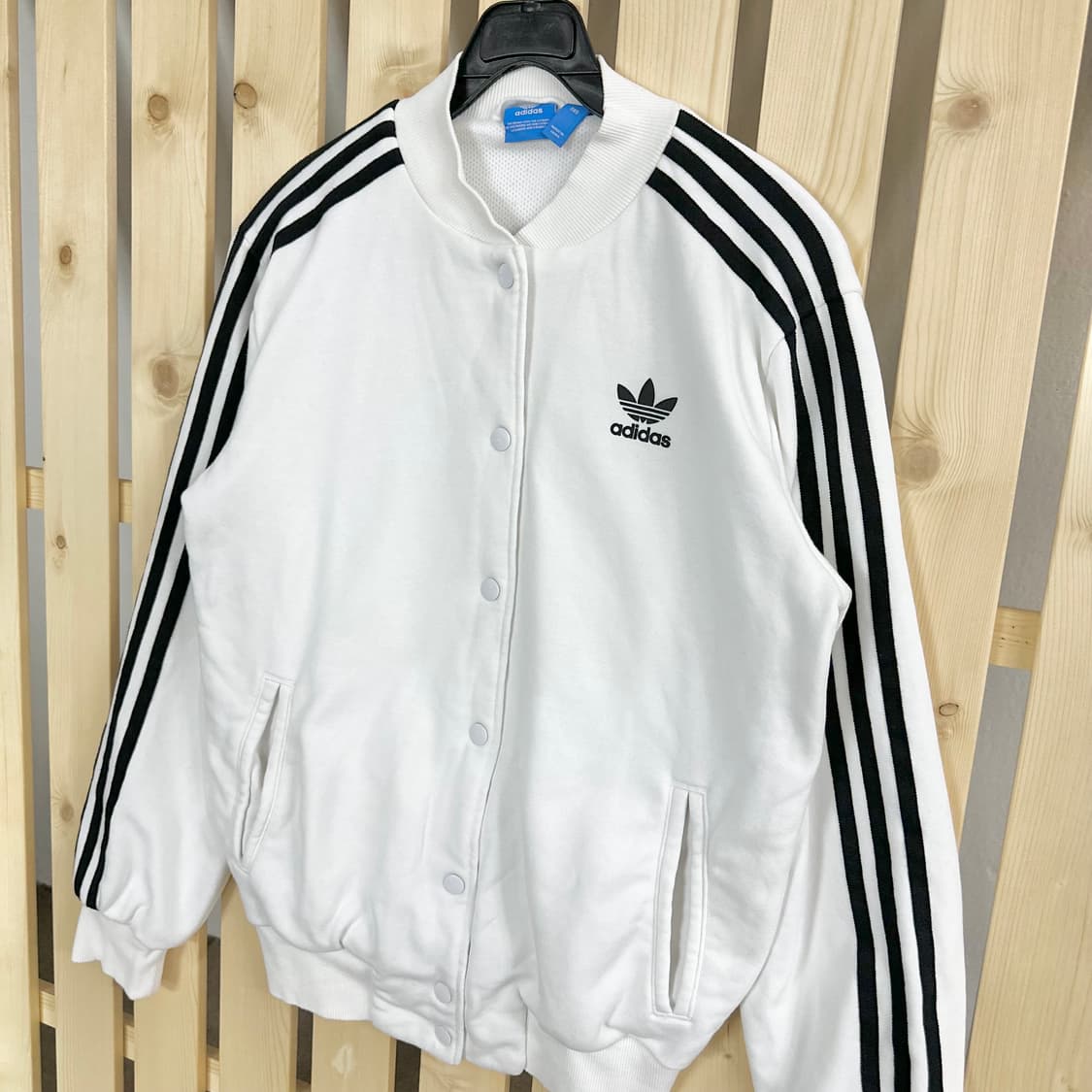 (S) 아디다스 화이트 빅로고 봄버 자켓 트랙탑 상품이미지3