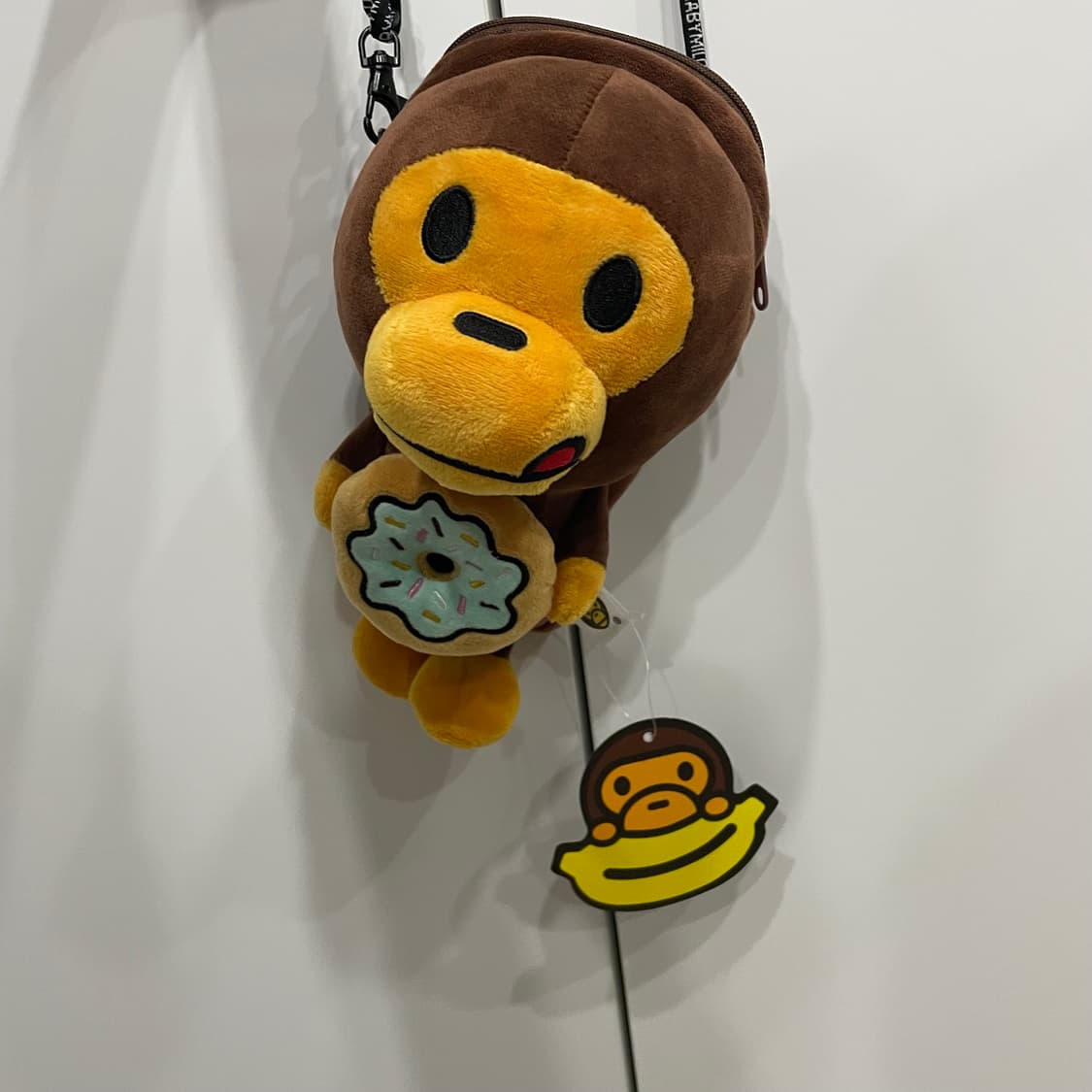 bape 마일로 크로스백 #milo #베이프 #크로스백 #도넛 #도넛백 상품이미지3