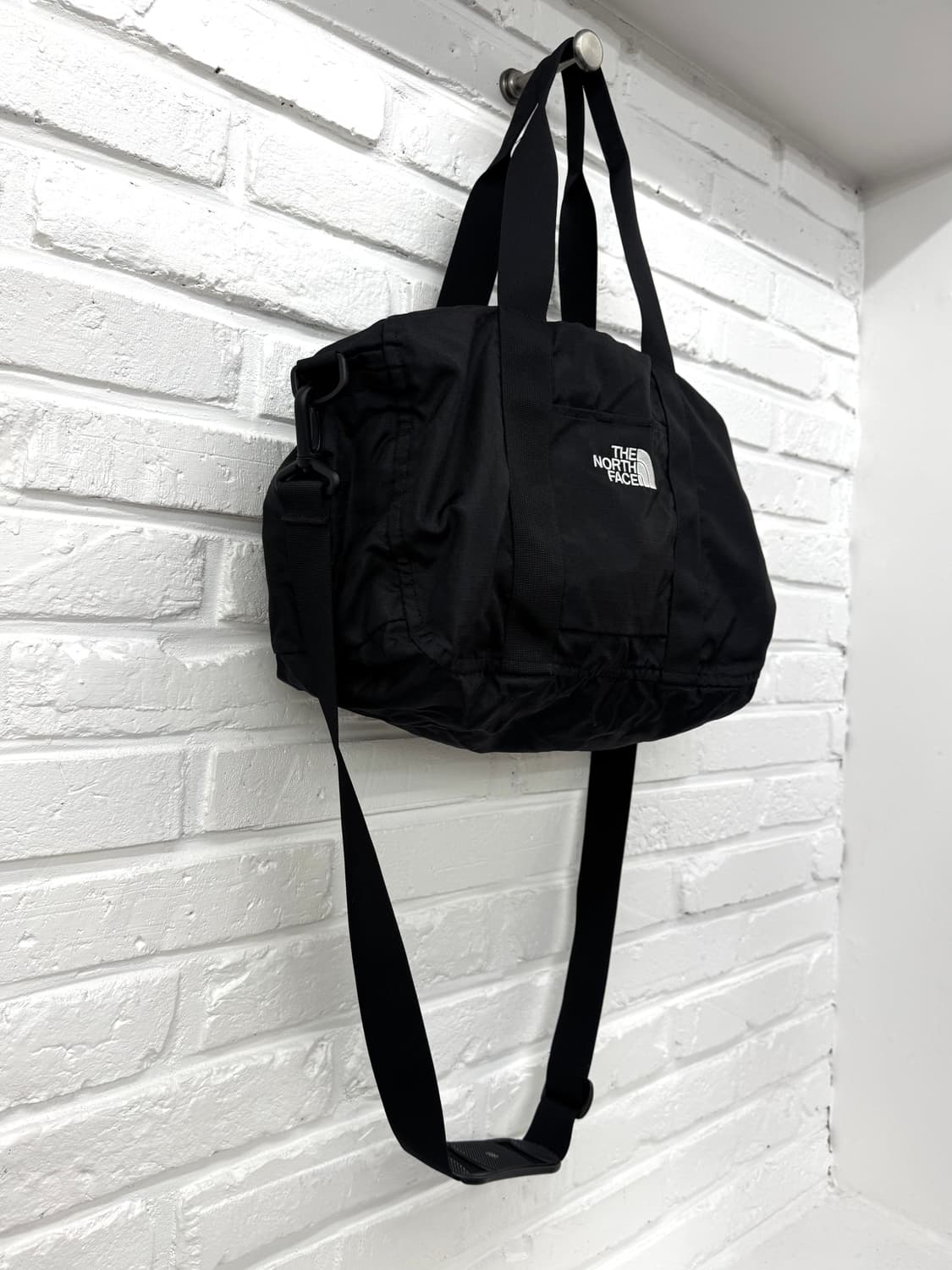 노스페이스 블랙 크로스백 상품이미지3