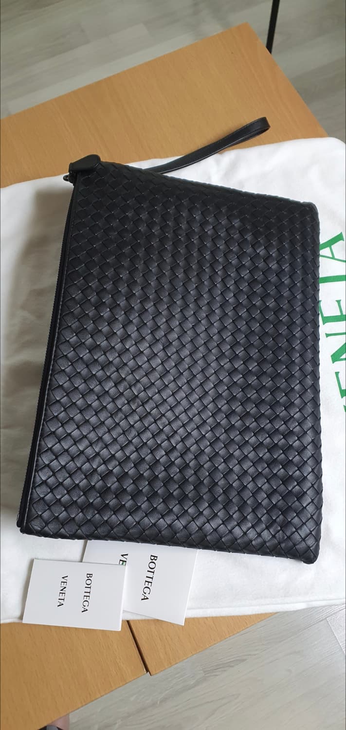 (미사용)보테가베네타 클러치/클러치백 라지 새상품급 정품(영수증O) 상품이미지3
