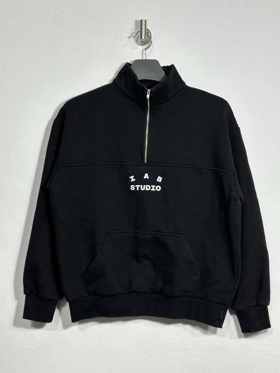 아이앱스튜디오 하프집업 S 상품이미지1