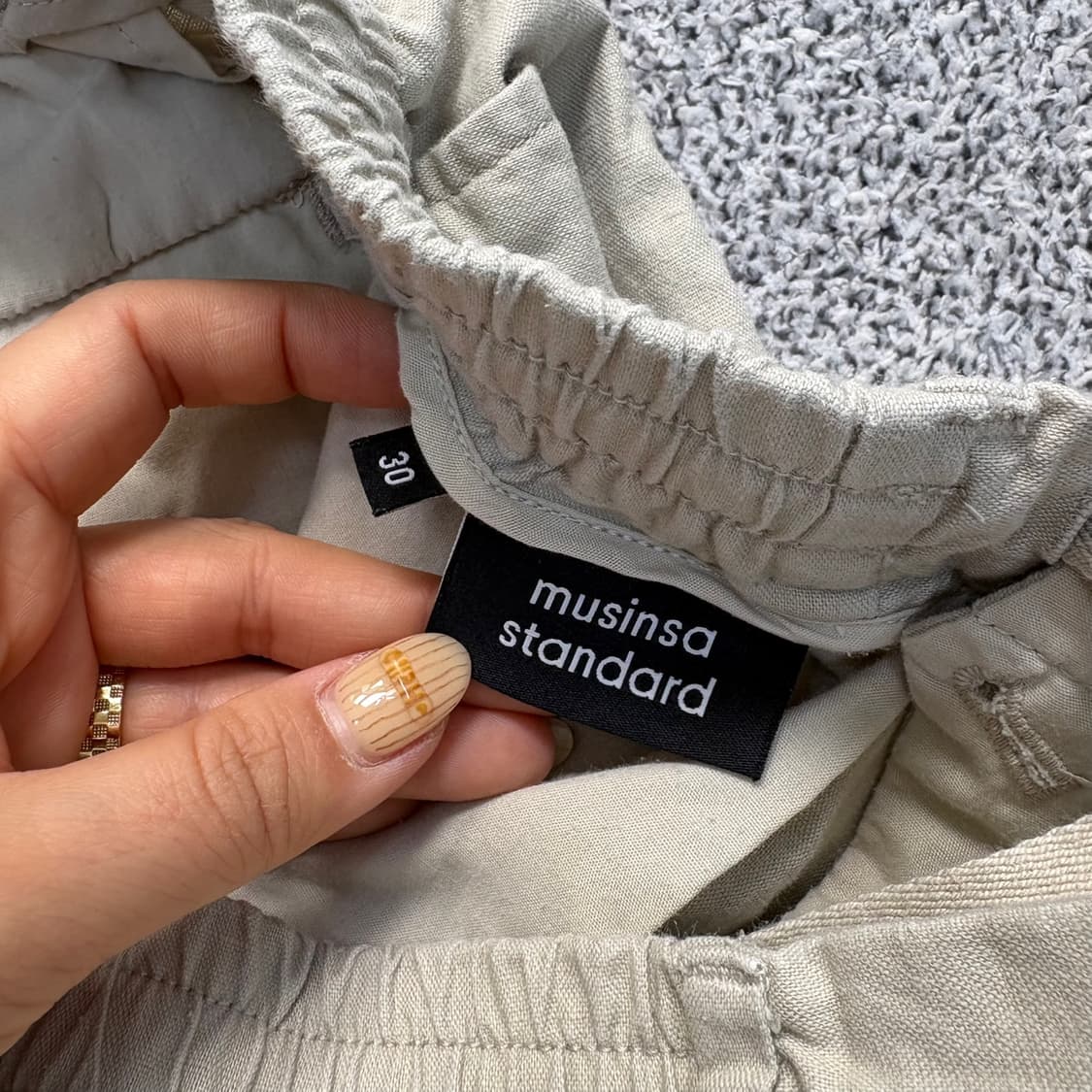 30 무신사스탠다드 코튼 린넨 밴딩 바지 0421J 상품이미지4