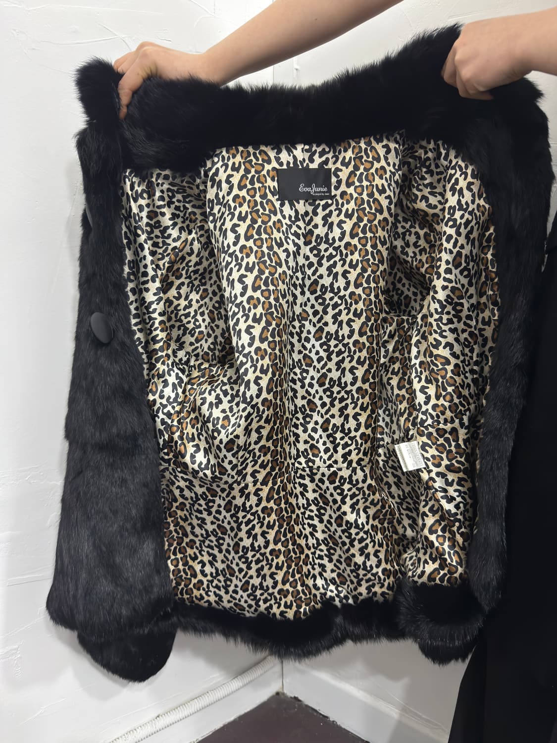 black rabbit fur button jacket 상품이미지9