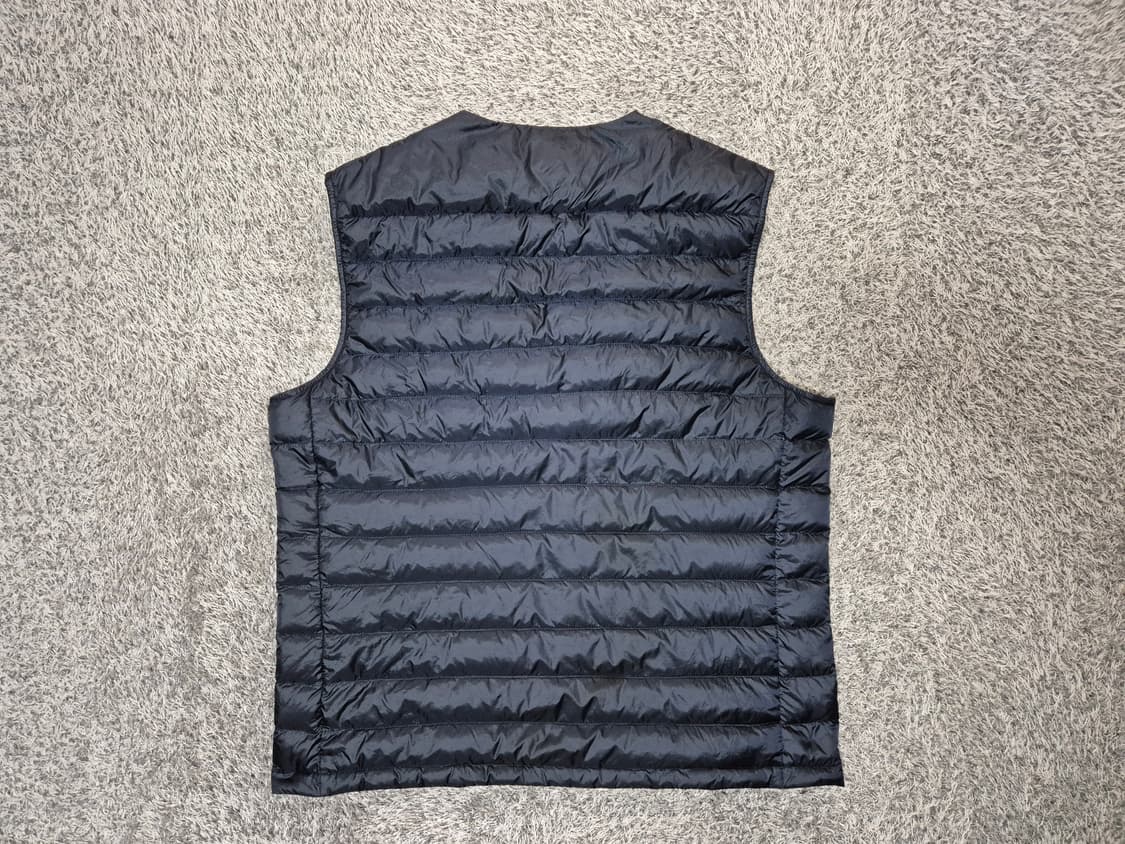 유니클로 남성 경량 패딩 조끼 L 상품이미지3