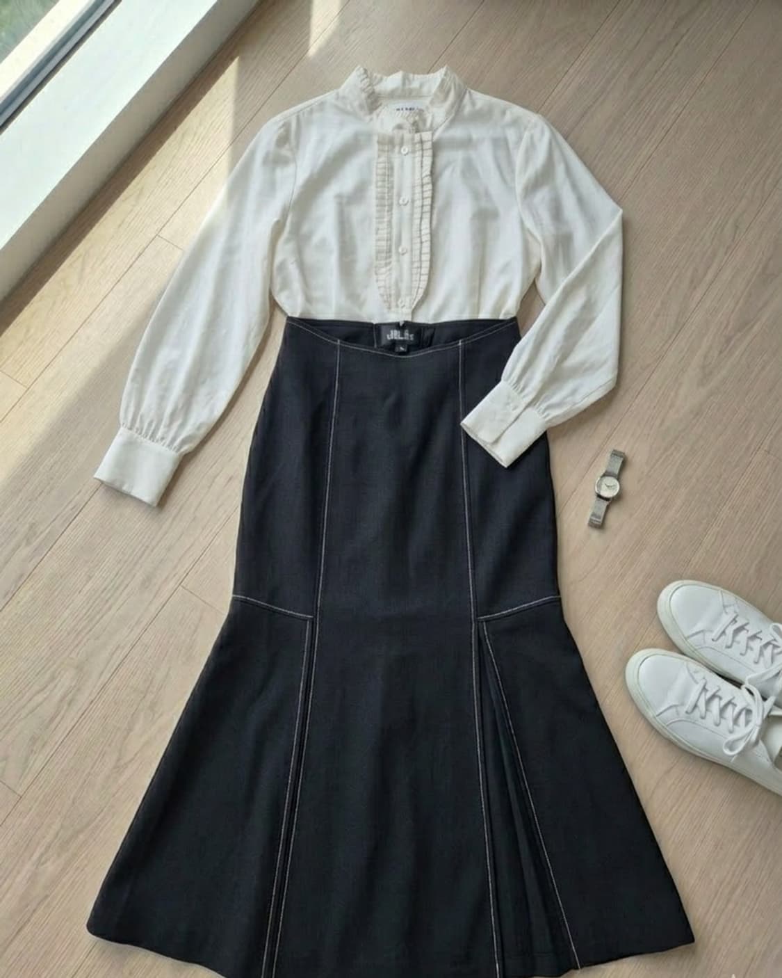 [질스튜어트] 화이트 스티치 머메이드 롱 스커트 (S사이즈) 상품이미지1