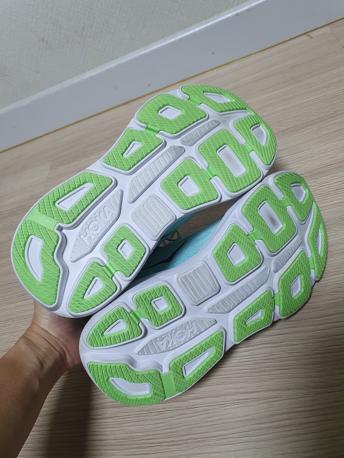 호카 본디9 루나 모스 운동화 255 상품이미지7