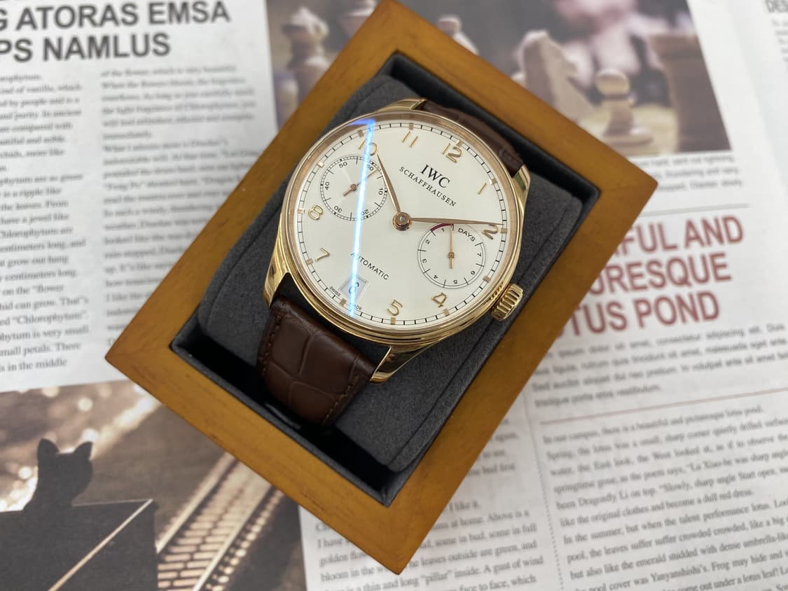 IWC 세븐데이즈 포르투기저 부엉이 18K로즈골드 금통 화이트