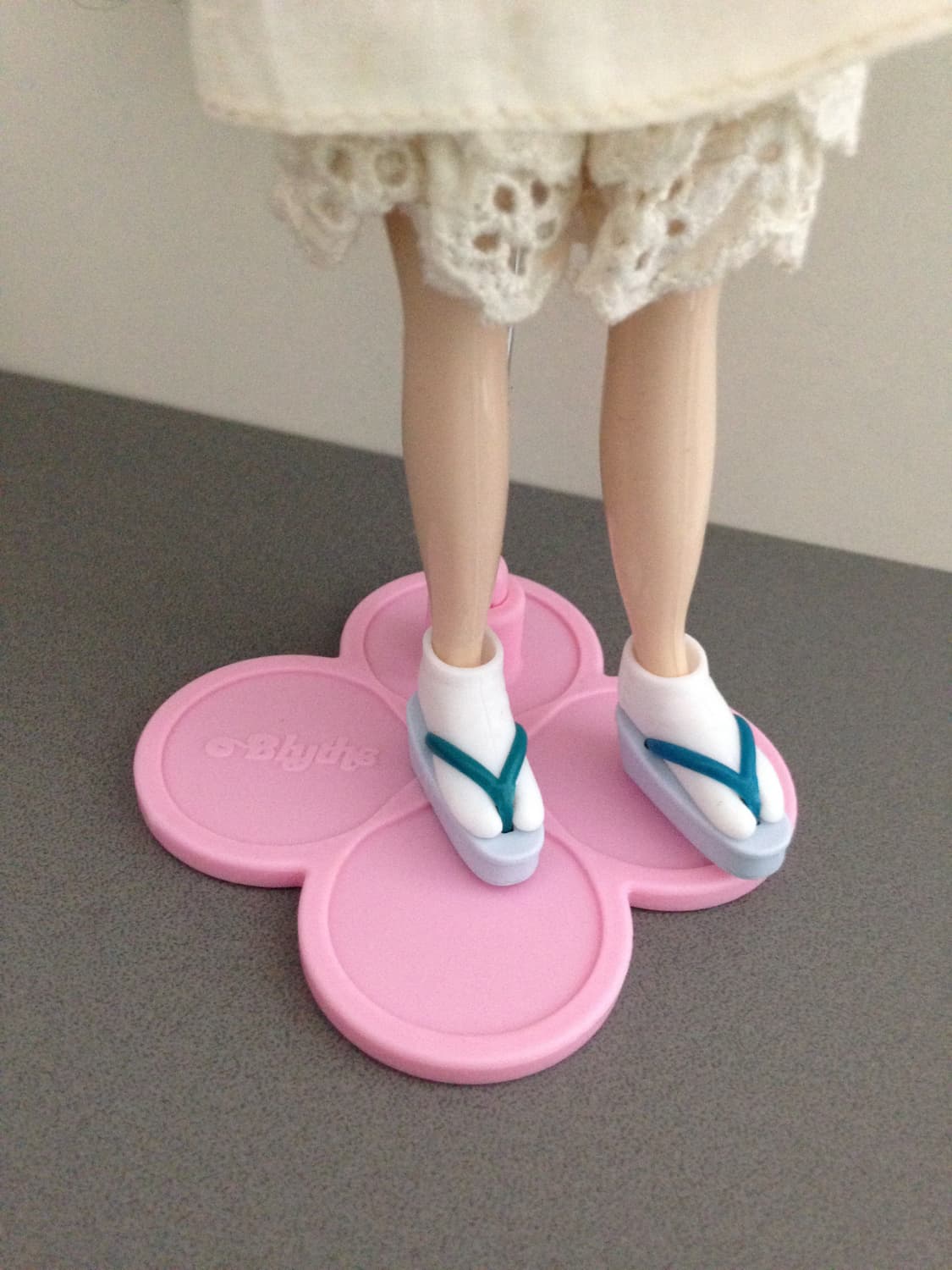 브라이스 인형 스탠드 화이트 상품이미지5