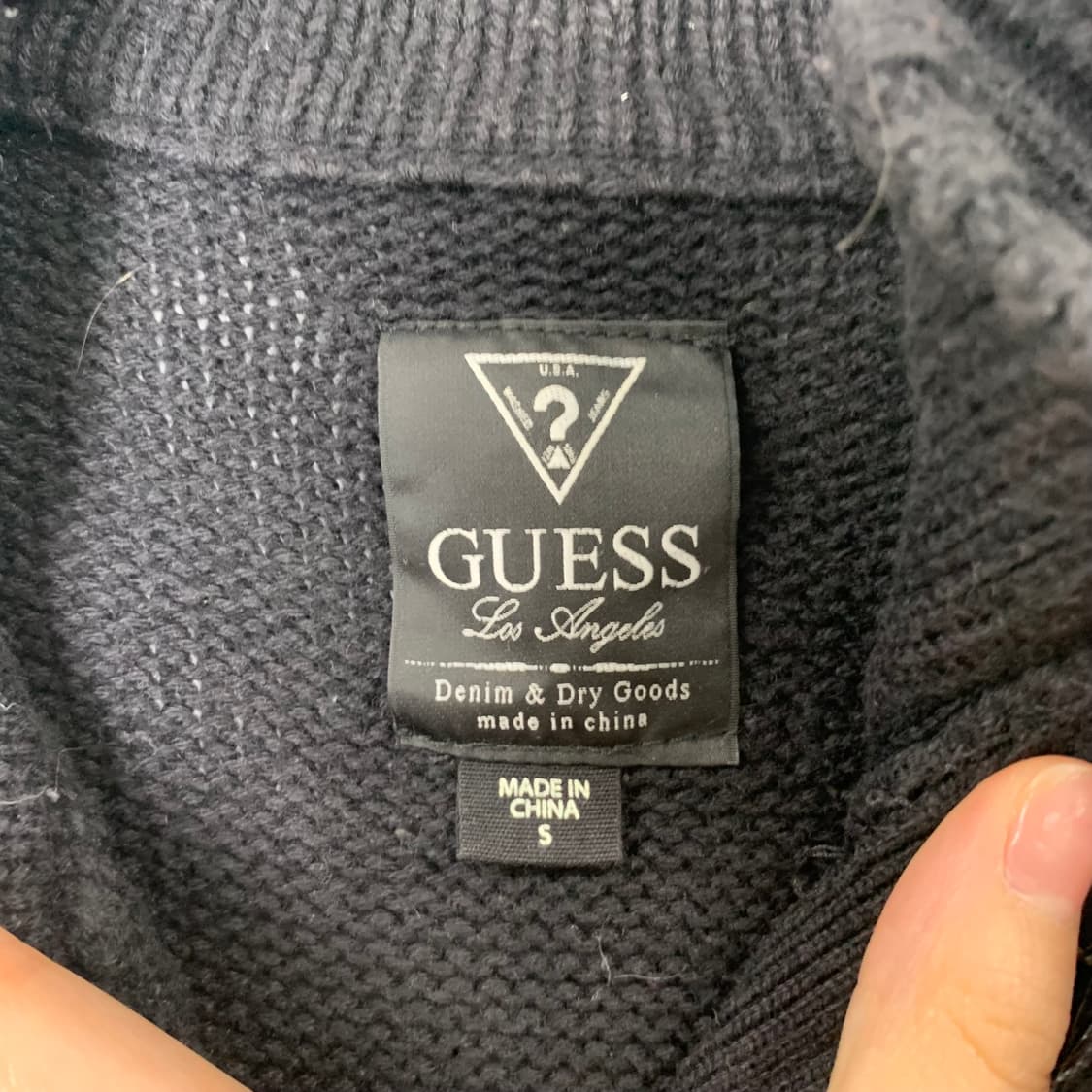 게스 블랙 퍼 니트 조끼 상품이미지6