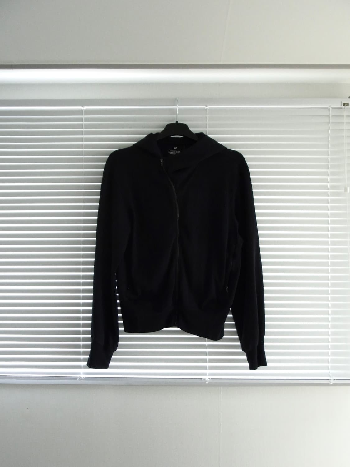 EE Curved Hooded Zip Jacket 상품이미지1