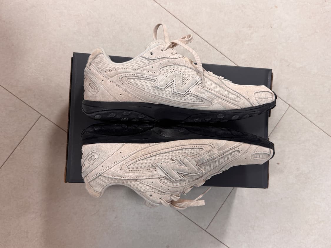뉴발란스 U204L8OV 팝니다 (시착2회) 상품이미지7
