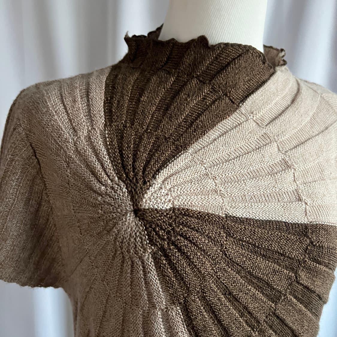 pleats half neck knit 상품이미지3