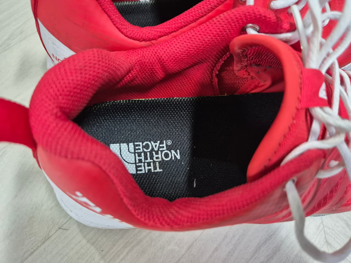 정품 노스페이스 런닝화 상품이미지3