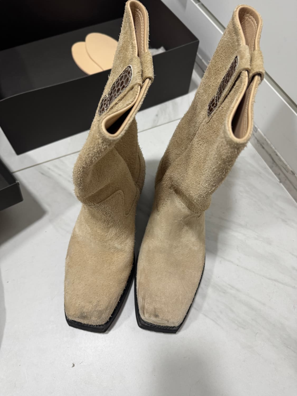 아워레가시 플랫토 43 상품이미지1