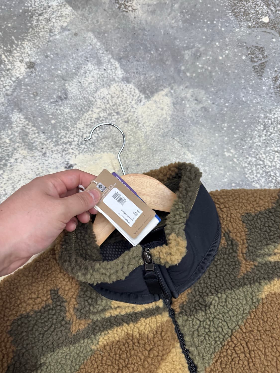 파타고니아 카모 레트로 플리스  새상품  s size  상품이미지3