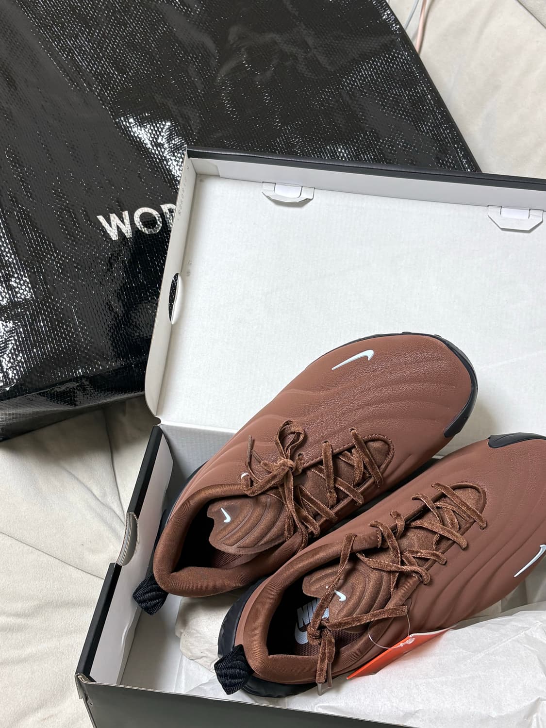 나이키 아스트라울트라(신상) 상품이미지1