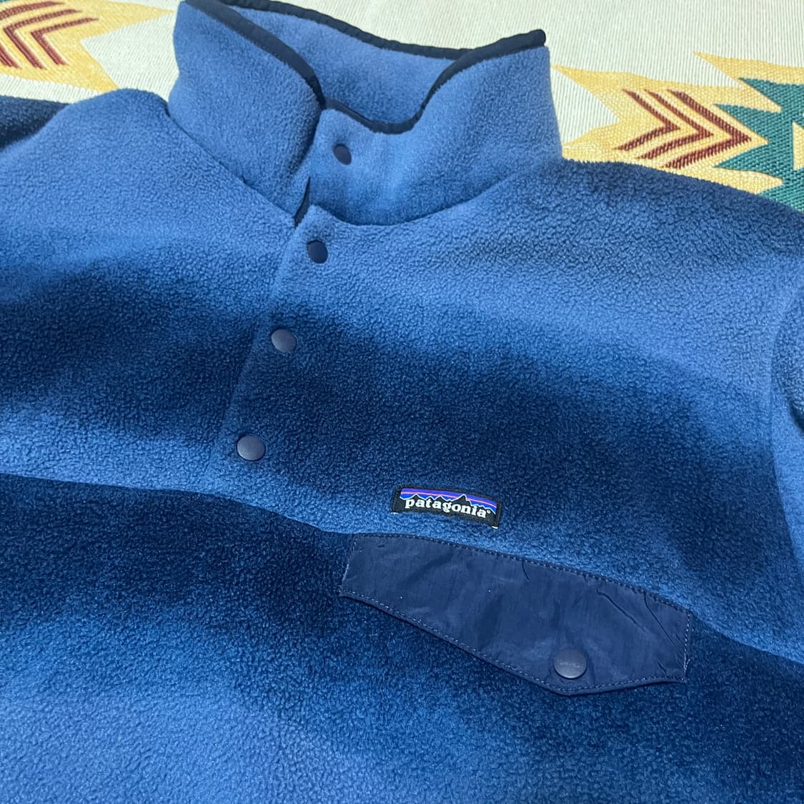 파타고니아 신칠라 스냅티 fuzzy plaid 블루 M 상품이미지5
