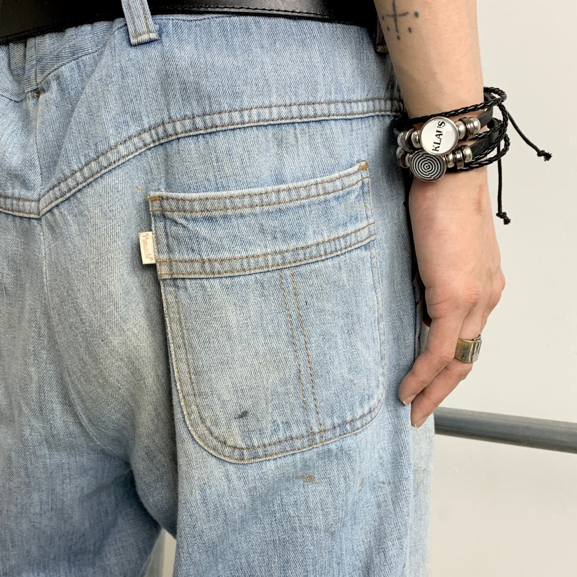 70s 리바이스 더티 워싱 와이드 플레어핏 데님 팬츠 상품이미지5