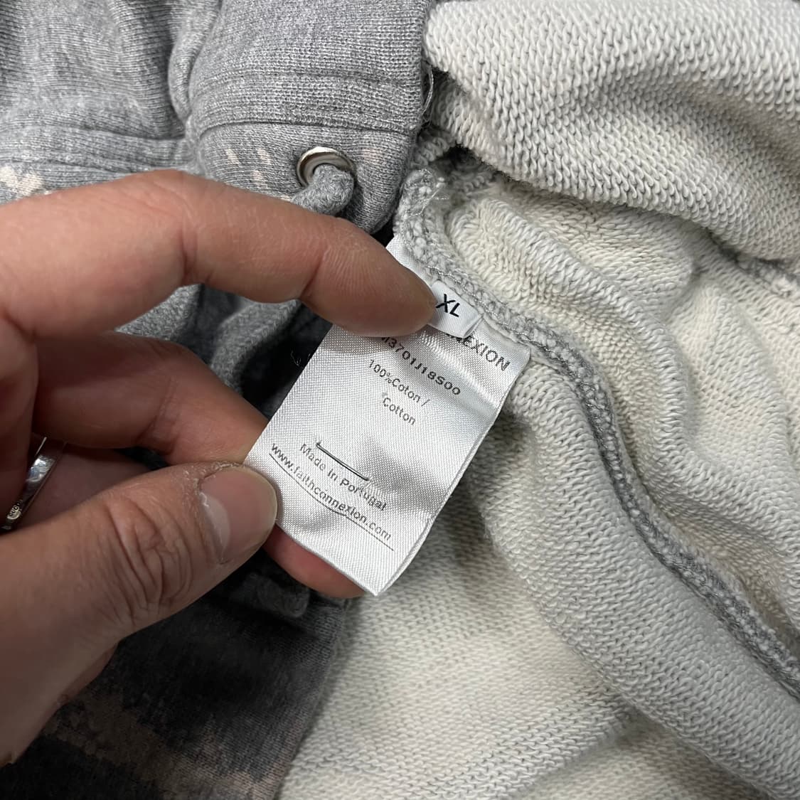 페이스커넥션 맨투맨 상품이미지5