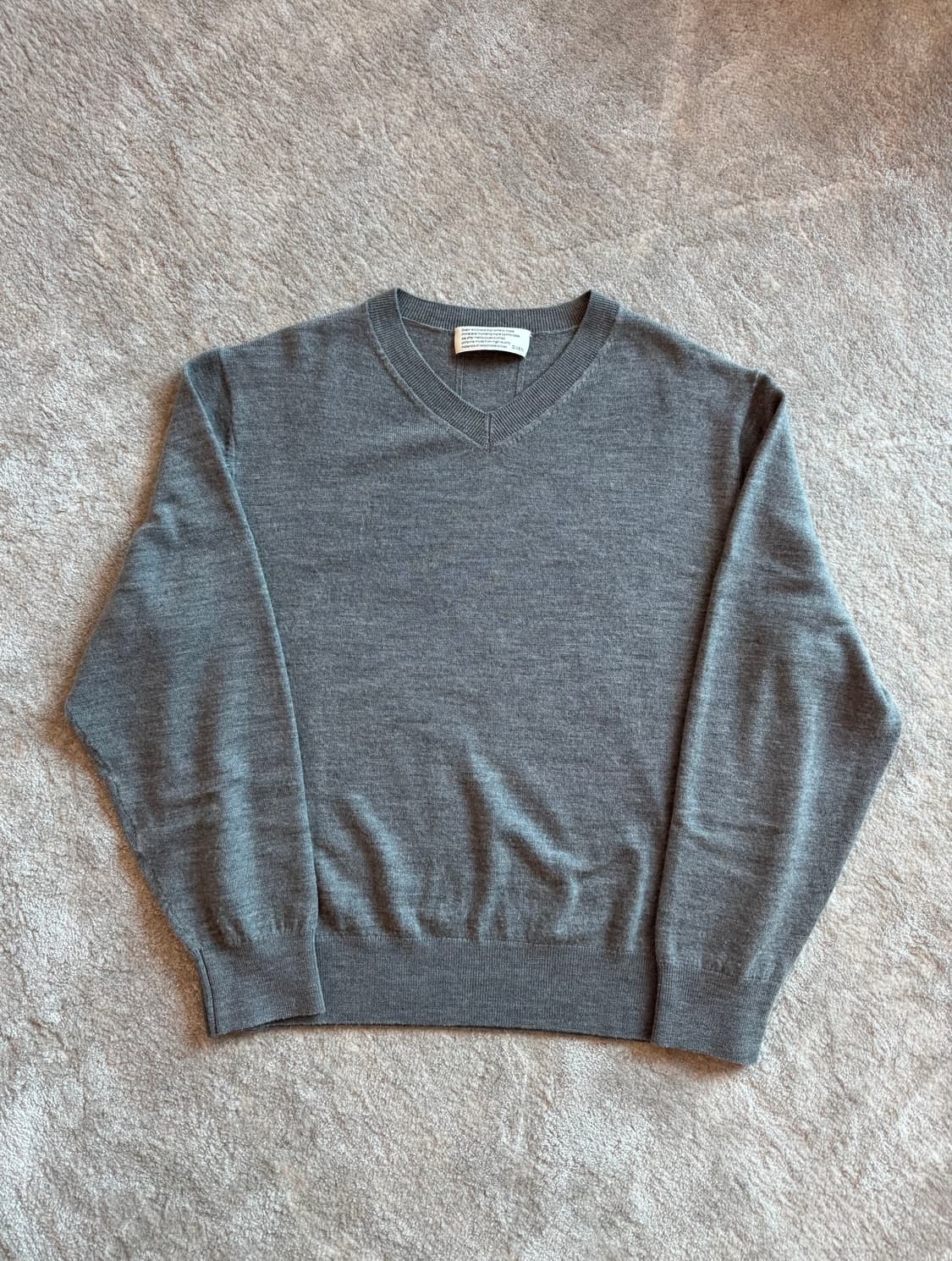 [다이브인] 루즈드 파인울 브이넥 니트 네이비/그레이 1사이즈 상품이미지6