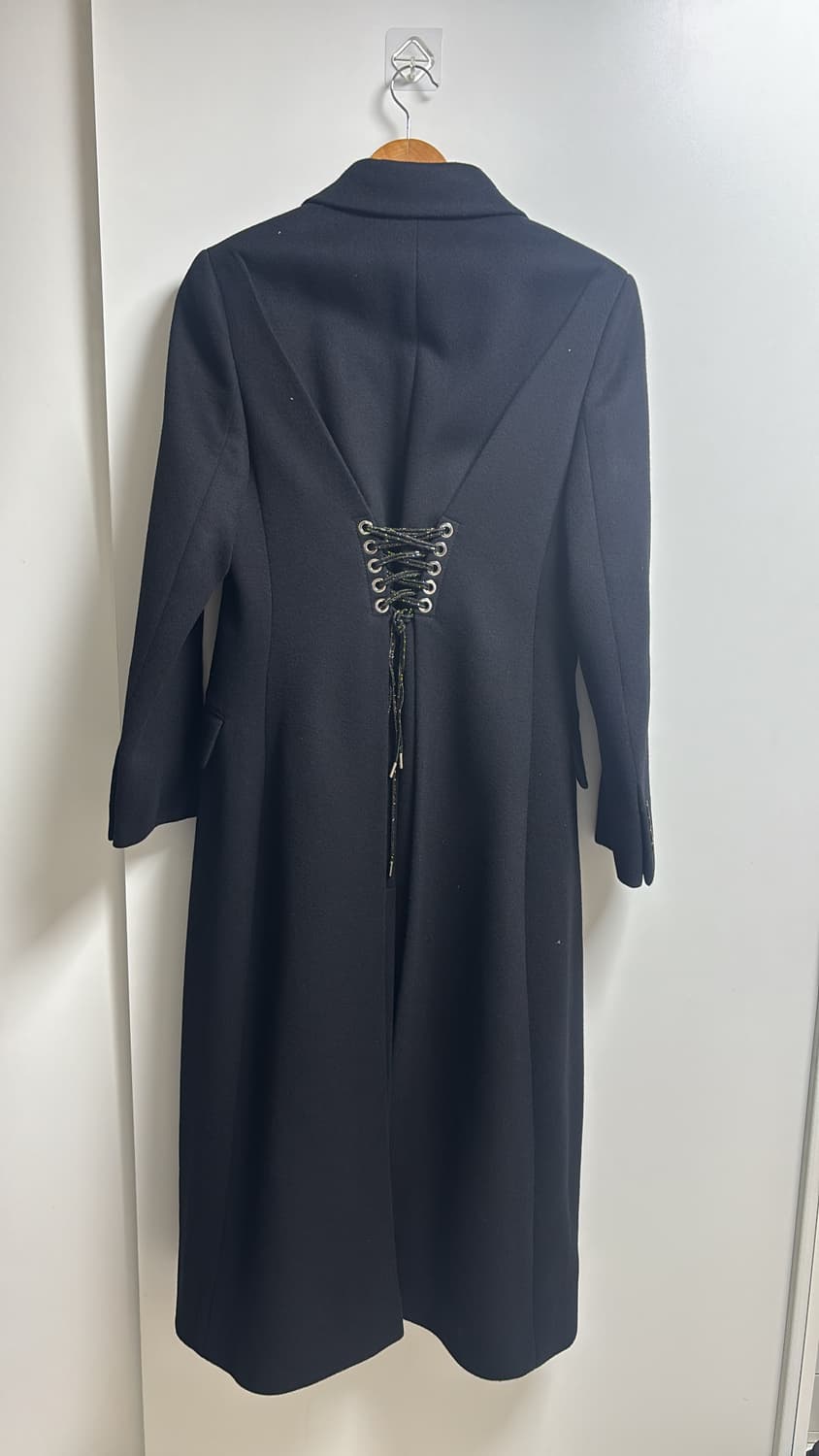 알렉산더 맥퀸 레이스업 블랙코트 롱코트 42사이즈 상품이미지2