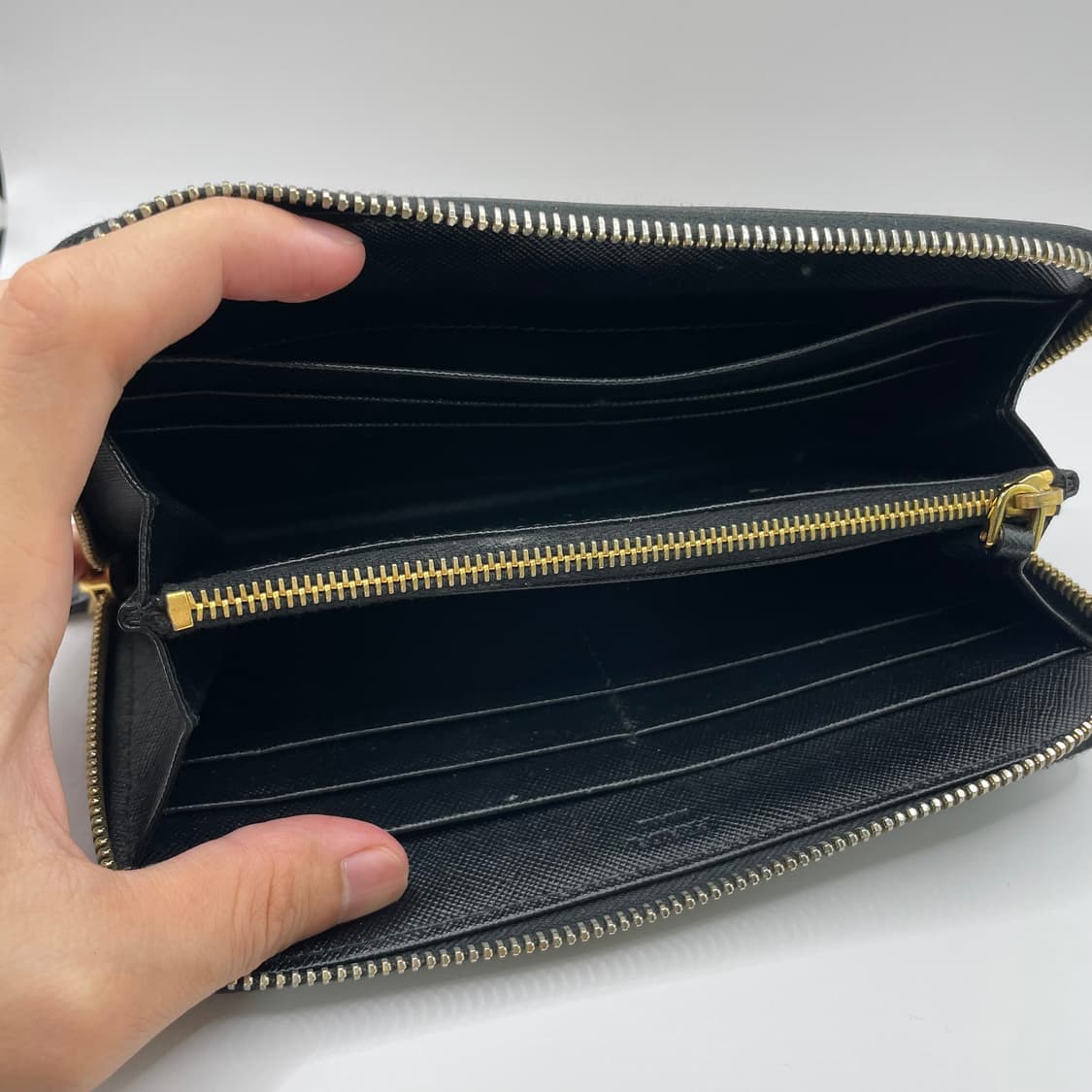 프라다 사피아노 지퍼 장지갑 상품이미지7