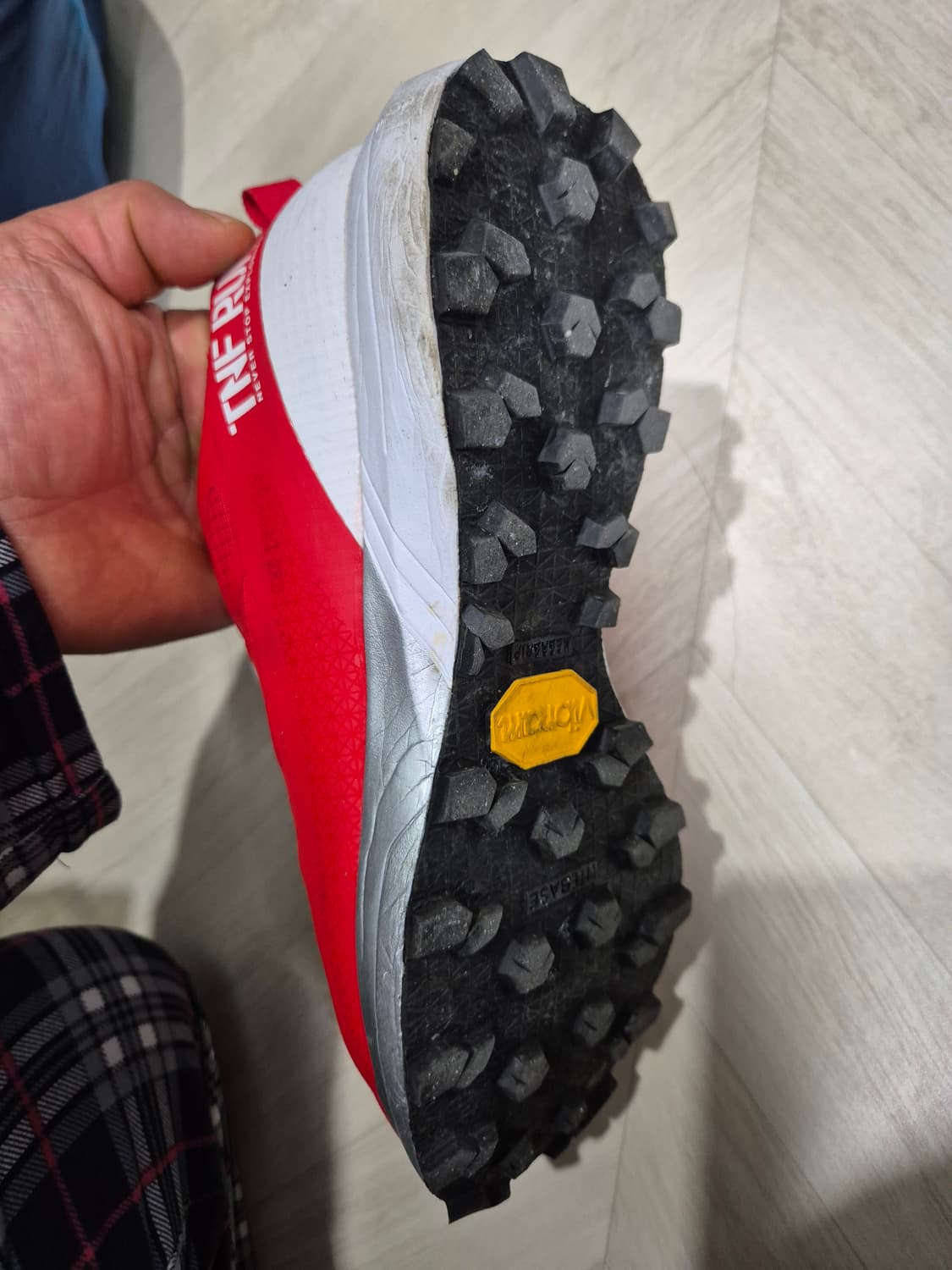 정품 노스페이스 TNF 트레일 런닝화 상품이미지5