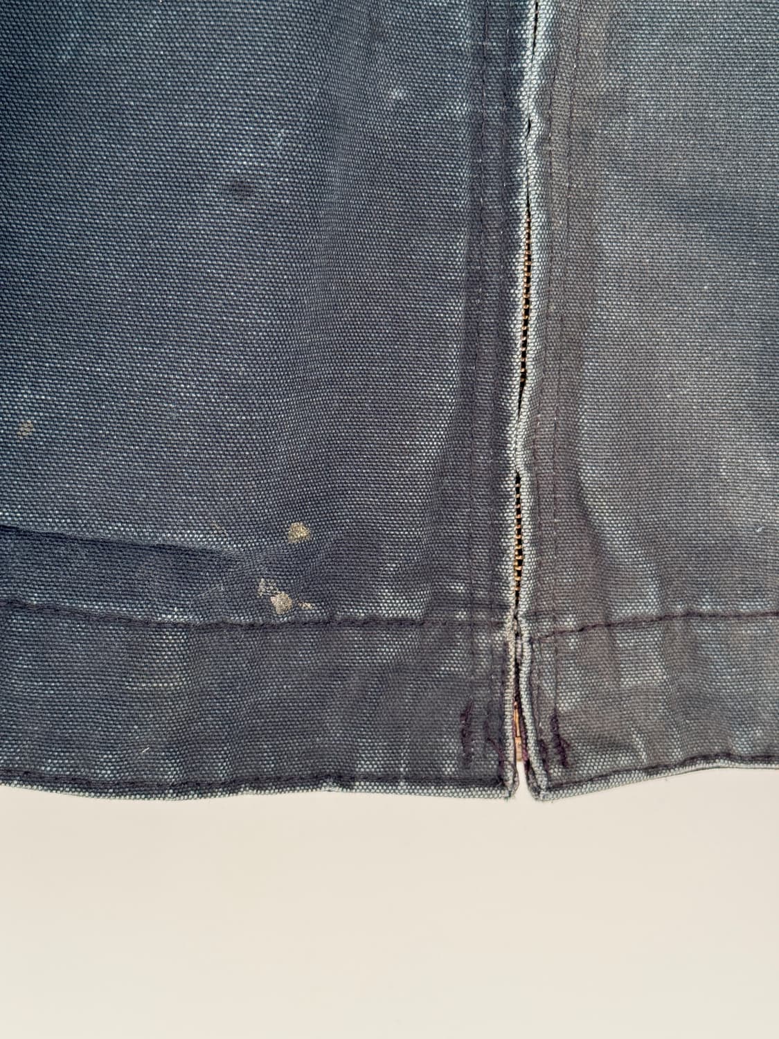 칼하트 디트로이트 J01 블랙 데미지 자켓 상품이미지4