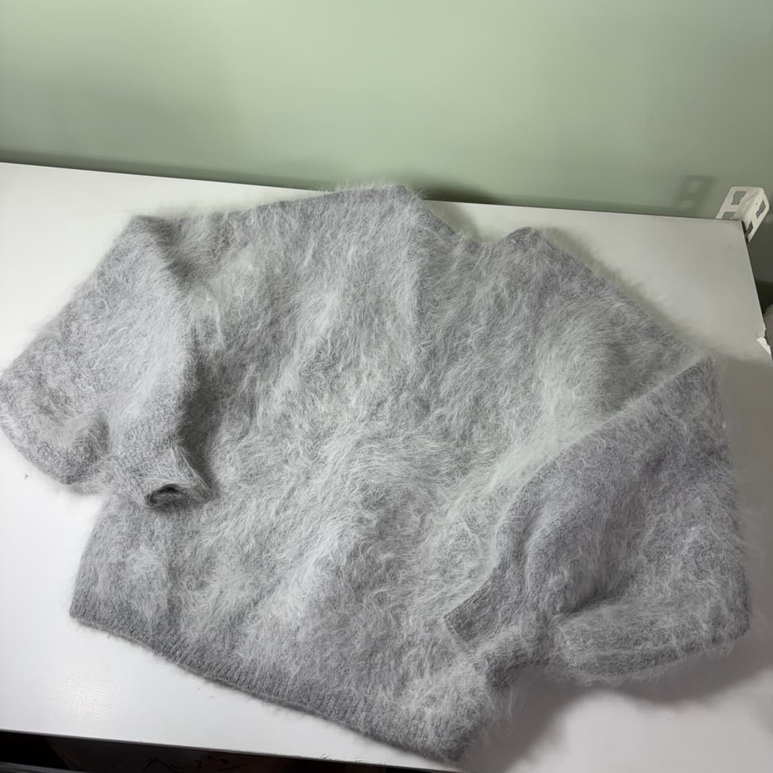 우먼M 모어댄예스터데이 그레이 헤어리 가디건 상품이미지3