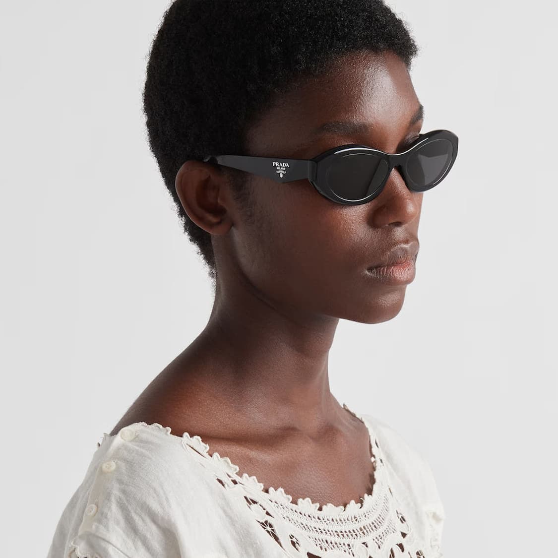 [새제품]프라다 심볼 선글라스 슬레이트 그레이 렌즈 상품이미지2