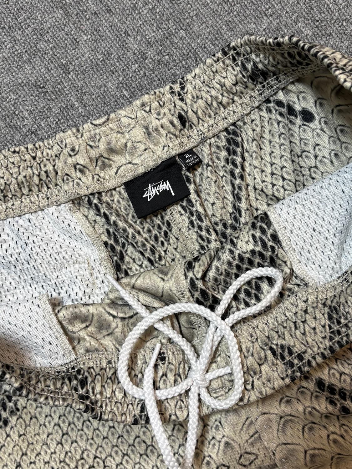 Stussy mesh basic snake short XL 상품이미지5