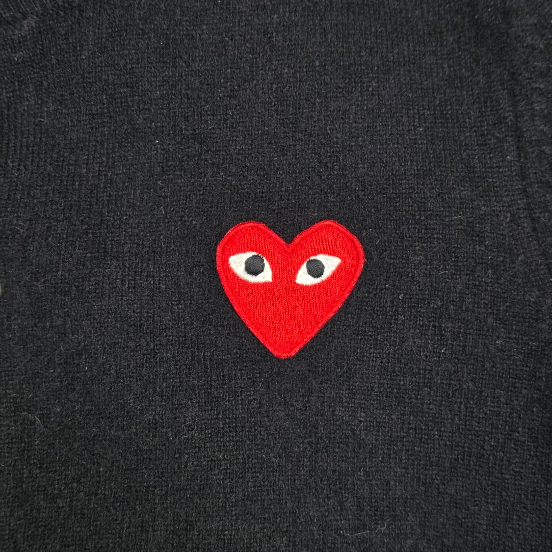 꼼데가르송 플레이 여성 라운드넥 가디건 블랙 상품이미지3