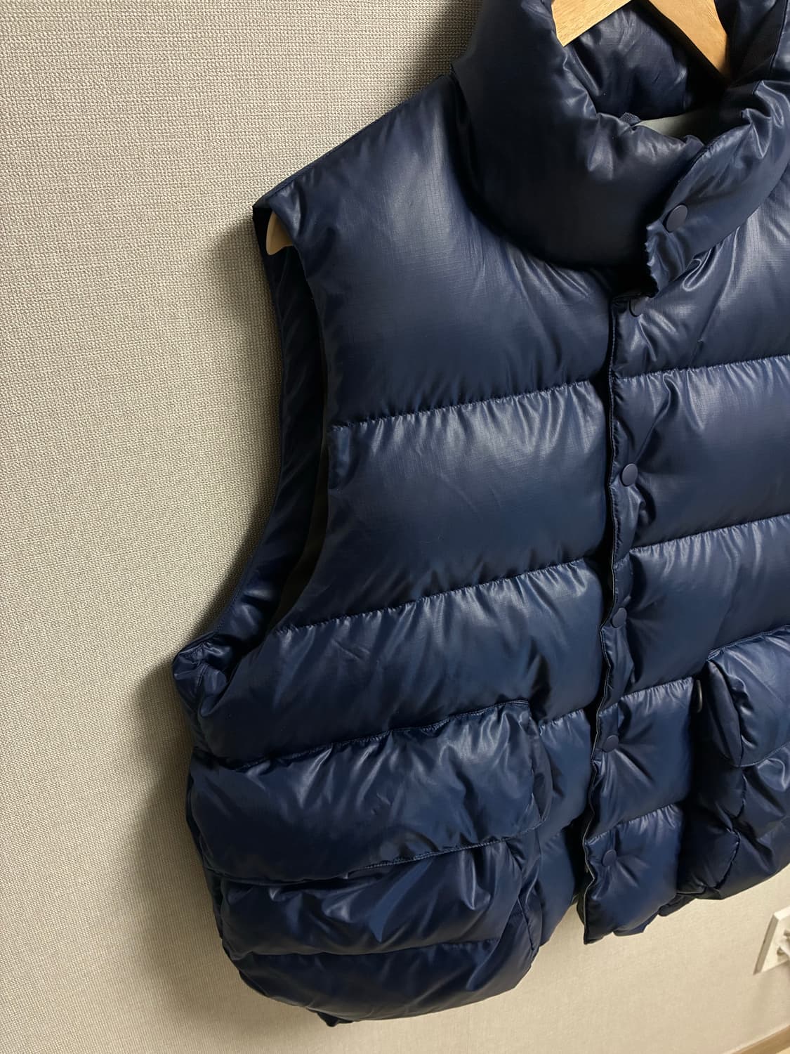 다이와피어39 테크 백 패커 다운 베스트 navy컬러 M사이즈 상품이미지4
