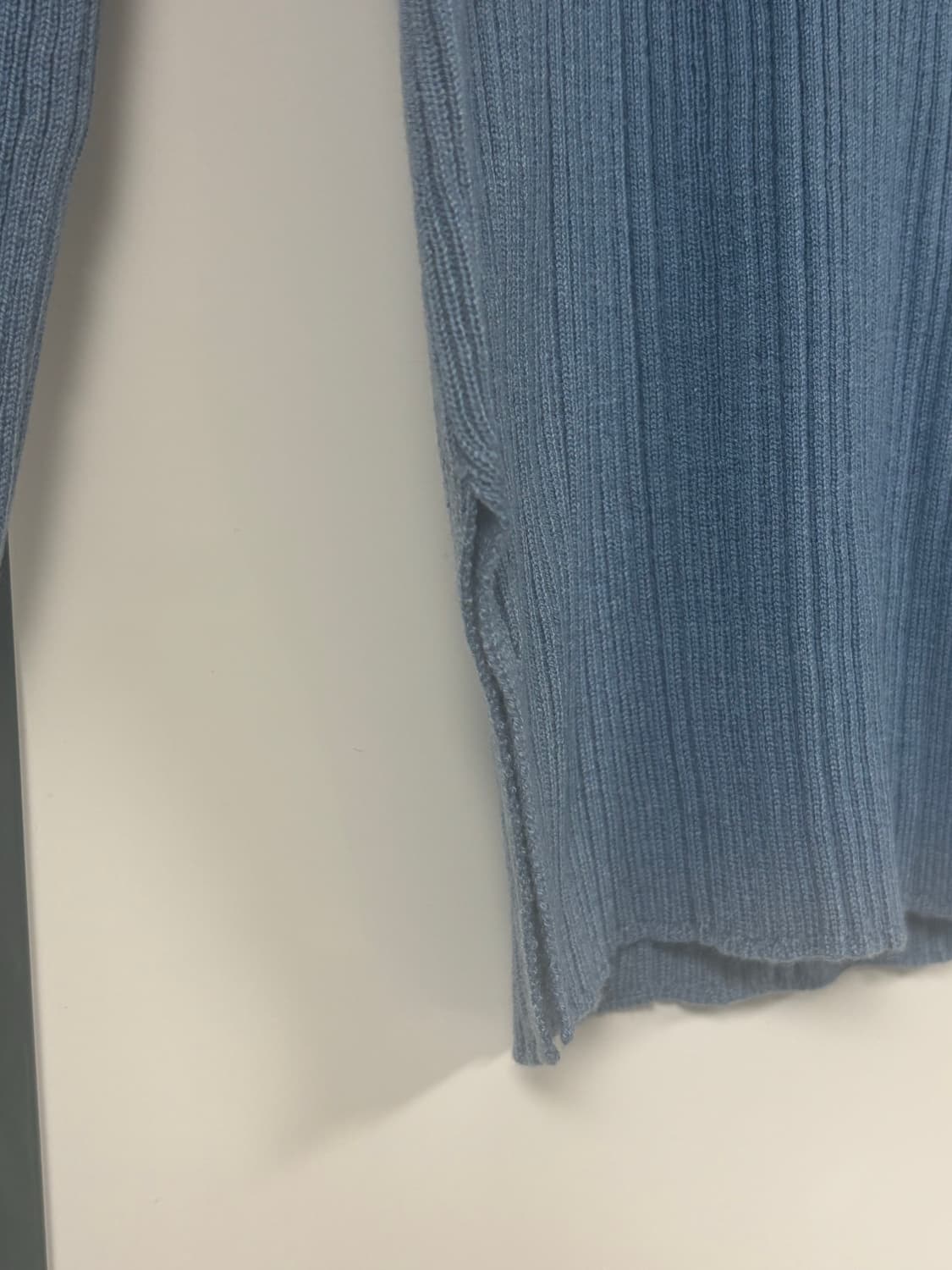 인사일런스 기본 니트 상품이미지5