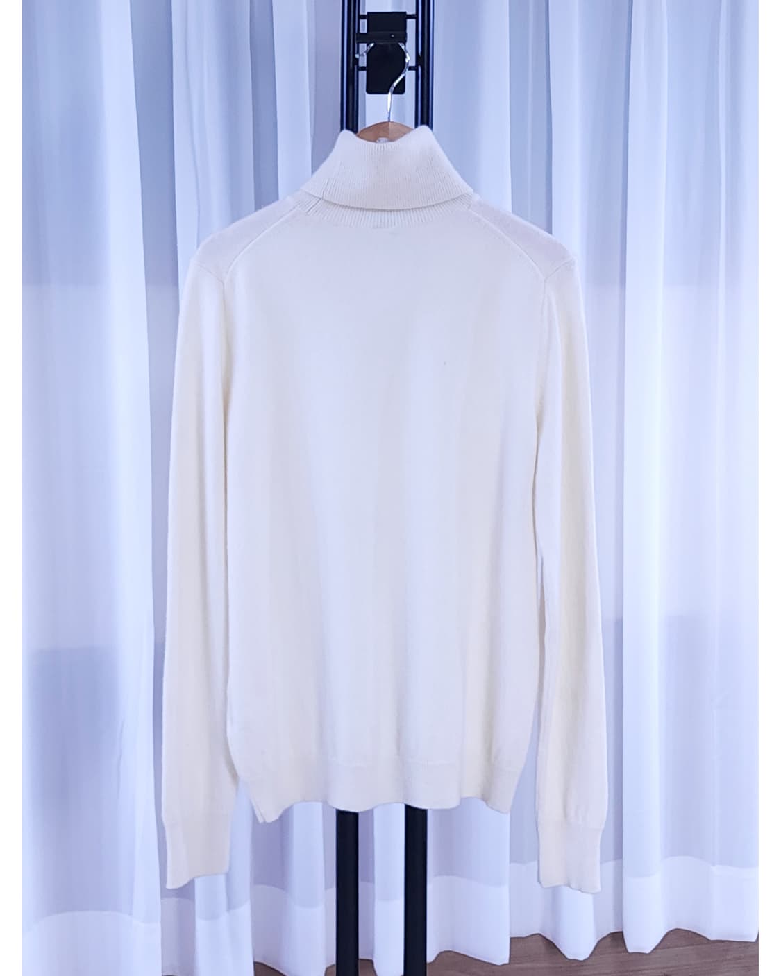 캐시미어100% 아이보리 니트 상품이미지3