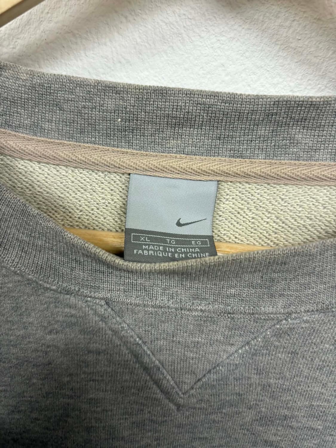 [XL] 나이키 05s 솔로 스우시 그레이 맨투맨 스웻셔츠 상품이미지3