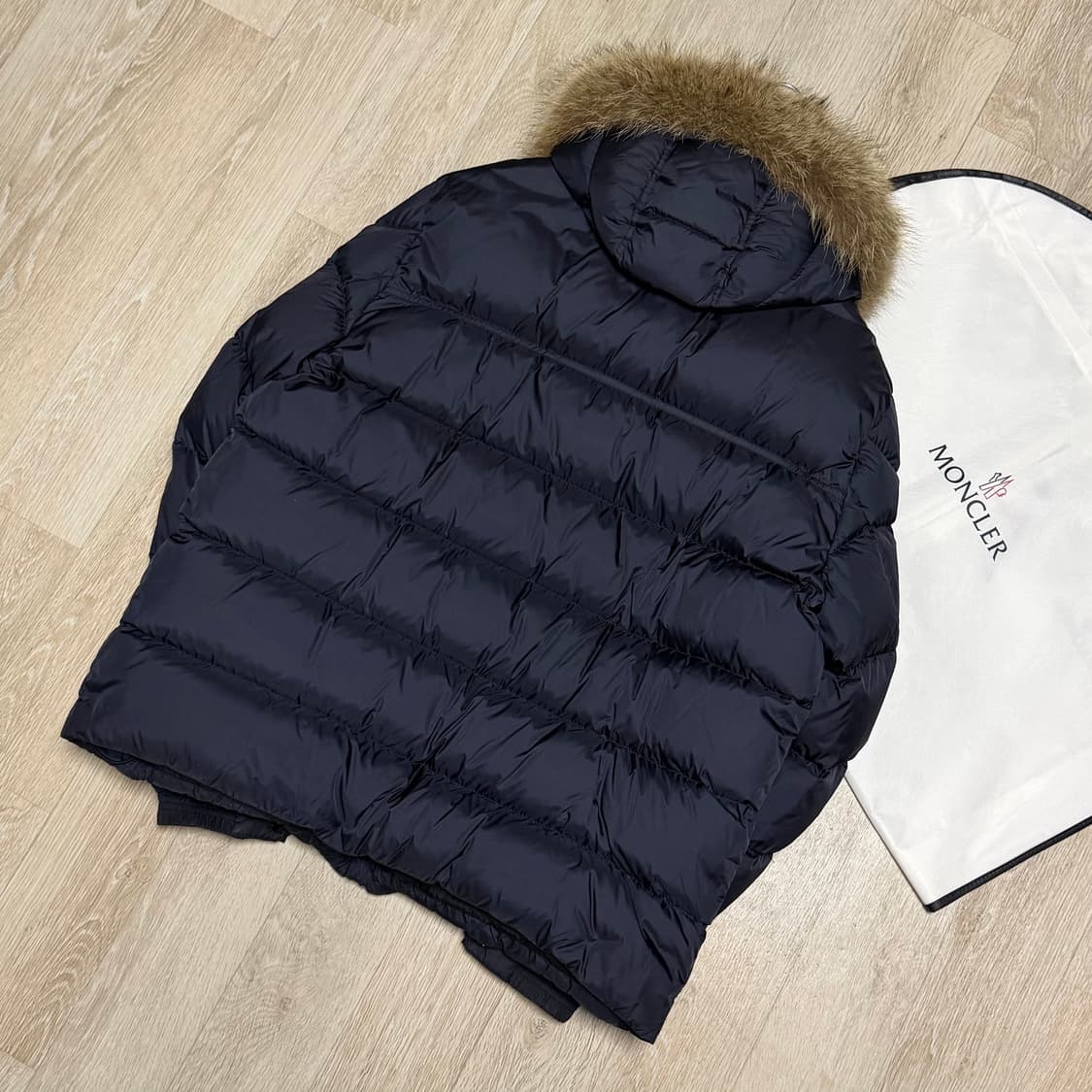 [6/새상품급] 몽클레어 마르크 패딩 풀구성 마야프 상품이미지4