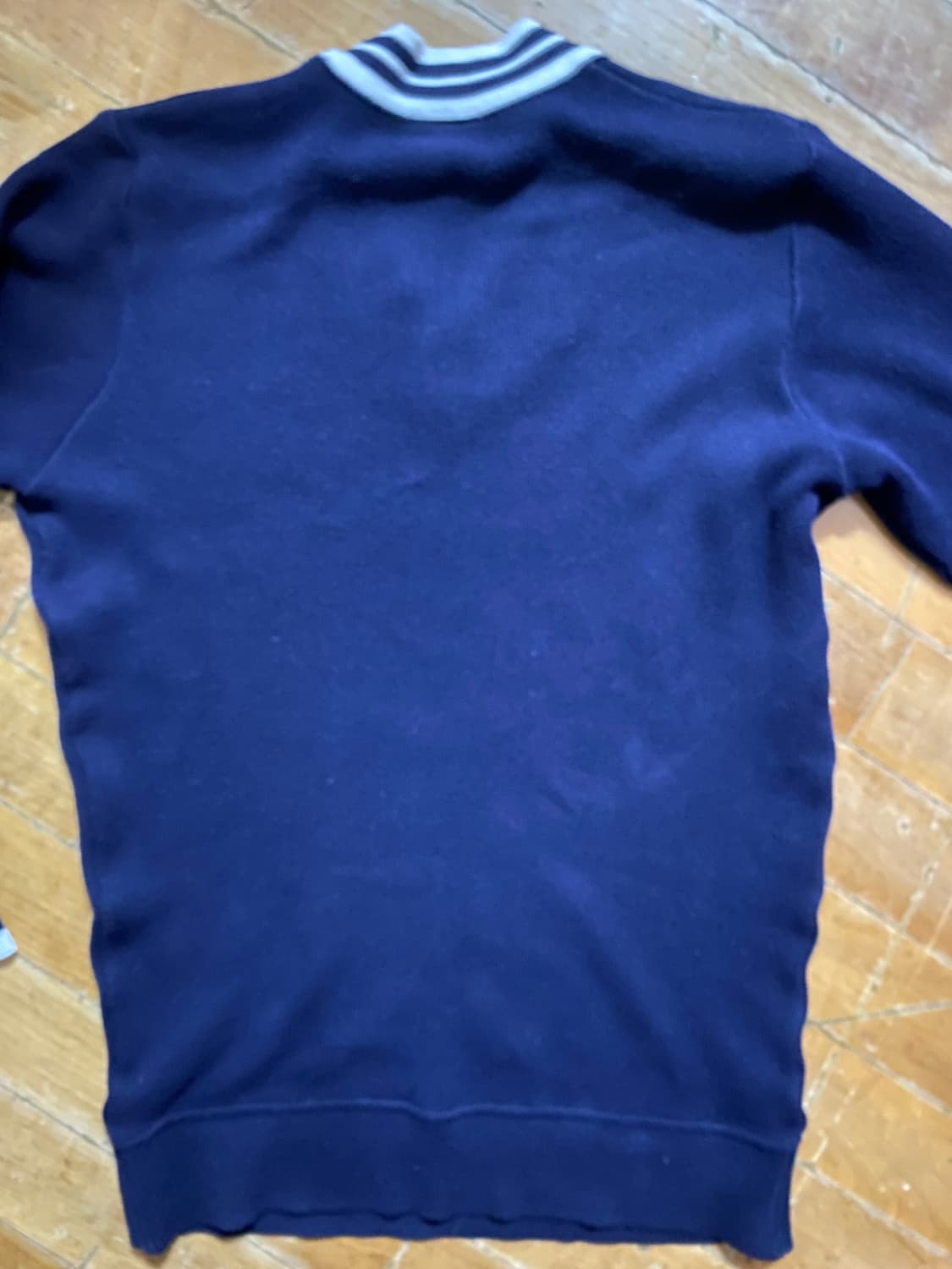 라코스테 브이넥 니트 네이비 100 상품이미지4